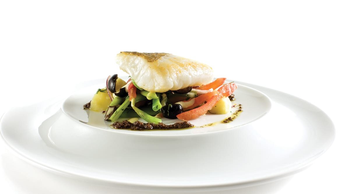 Skrei Noruego sobre mar de Niza