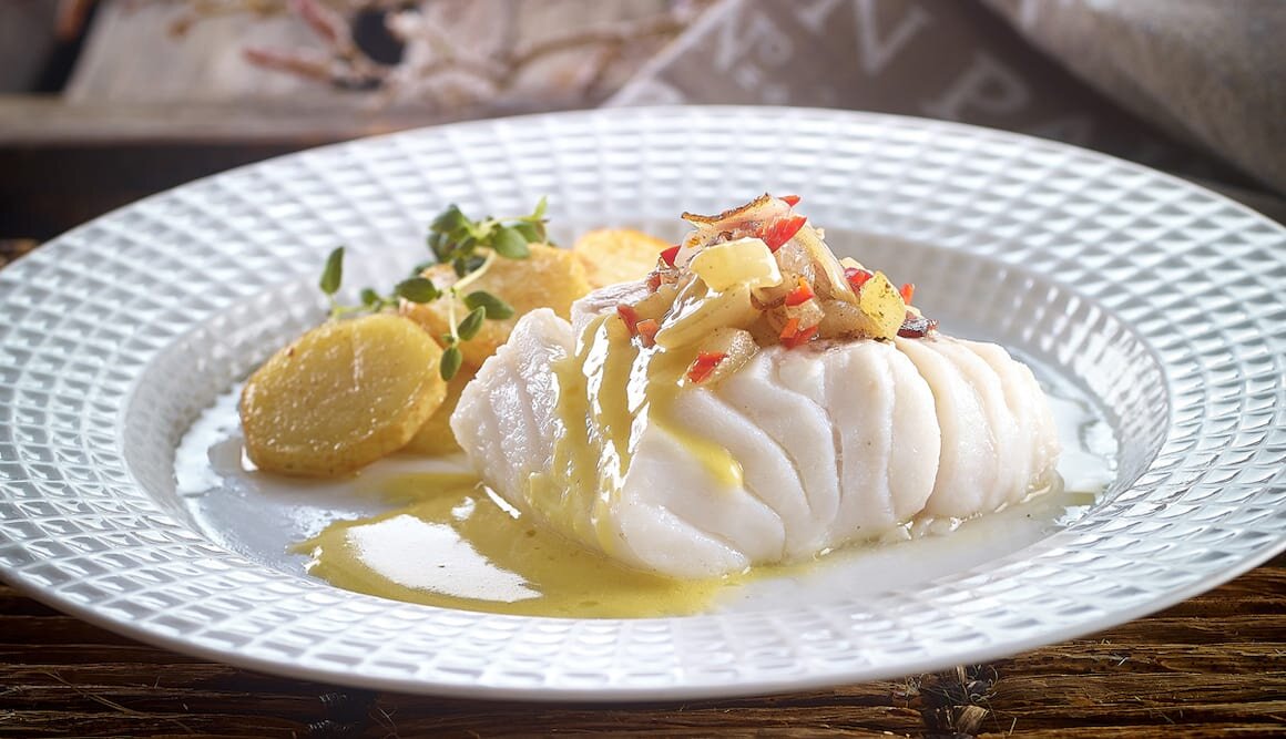 Lomo de Skrei con salsa de huevo