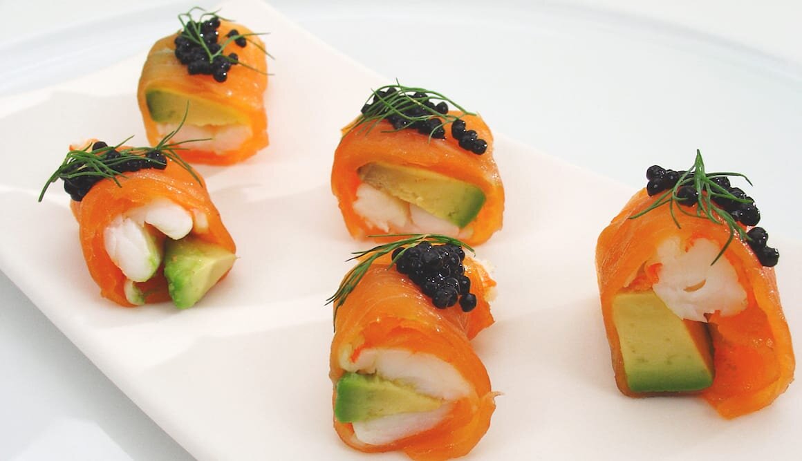 Rollitos de aguacate con Salmón Noruego ahumado
