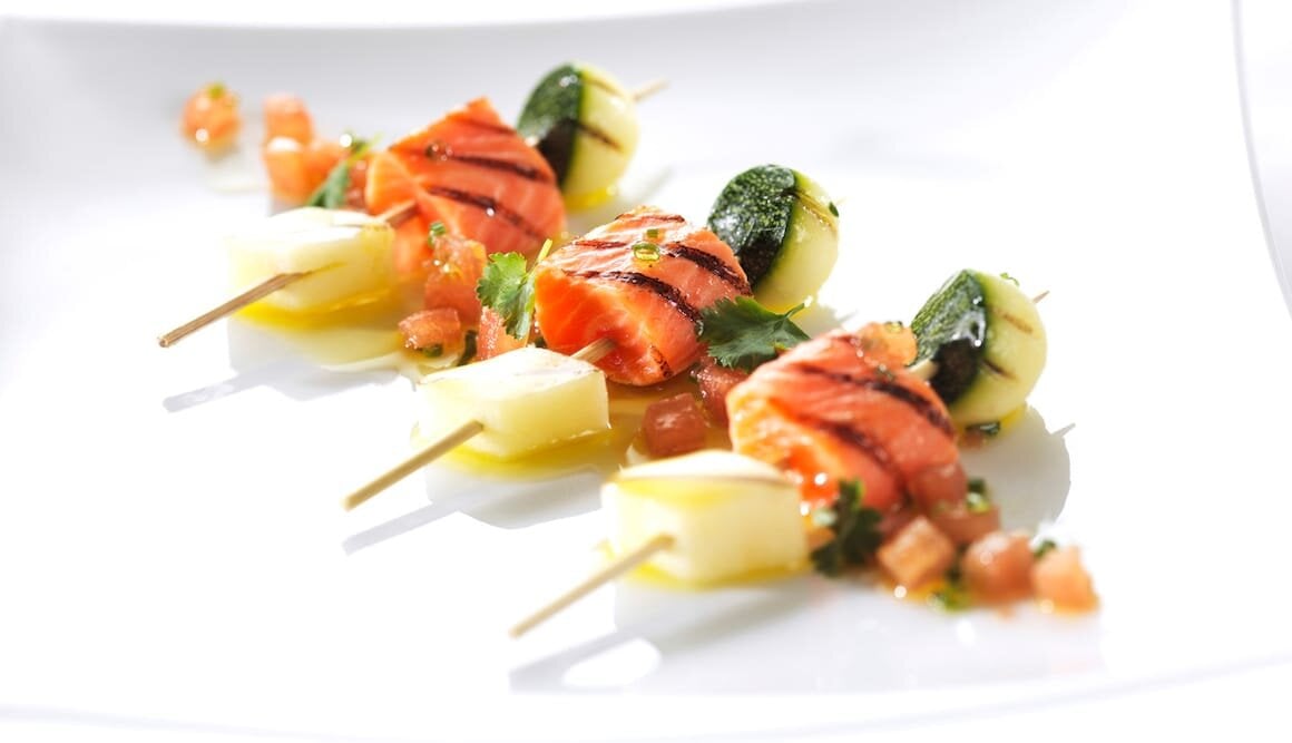 Brochetas de Trucha del Fiordo de Noruega