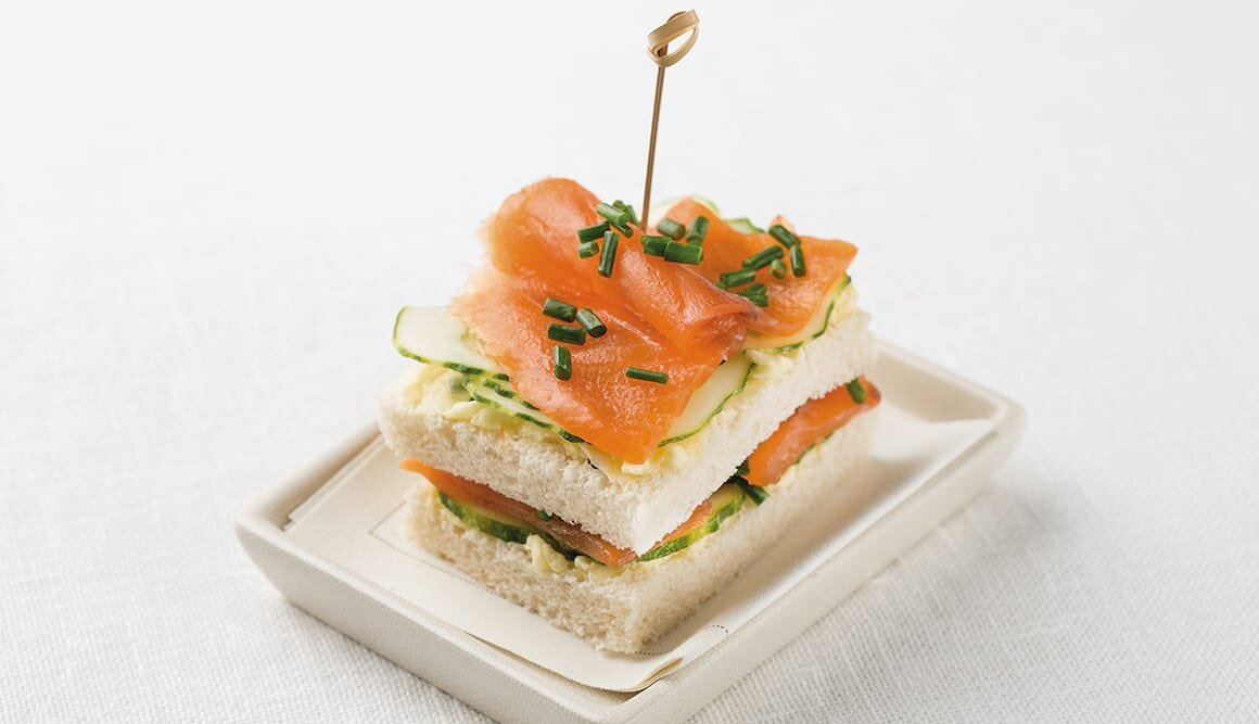 Salmón Noruego ahumado con pepino