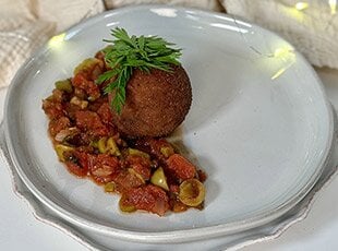 Croquetas de Bacalao Noruego con Salsa Veracruzana