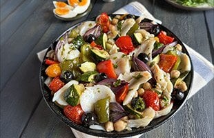 Ensalada de Bacalao Noruego con vegetales asados