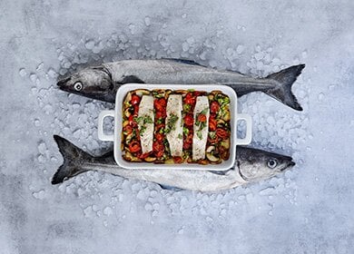 Fogonero noruego con salsa de albahaca