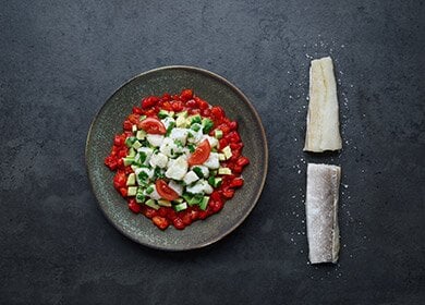 Ensalada de bacalao salado noruego